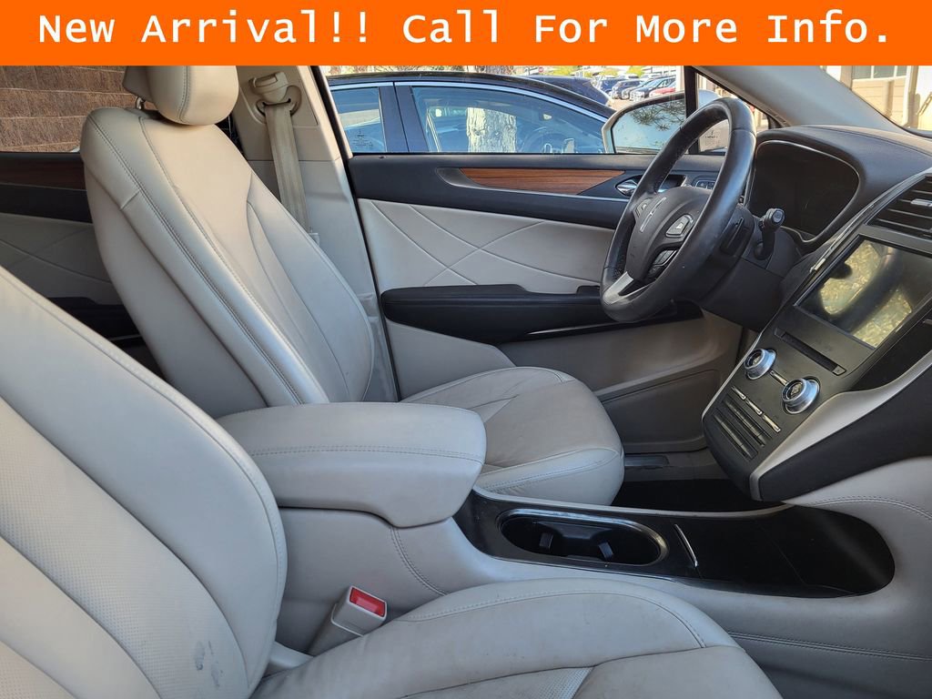 Used 2019 Lincoln MKC Select w/ Select Plus Package image 11