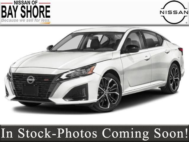 New 2025 Nissan Altima 2.5 SR w/ SR Premium Package FWD image 2