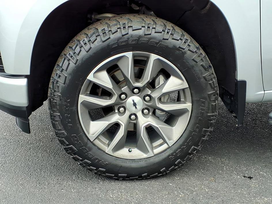 Used 2019 Chevrolet Silverado 1500 RST w/ All-Star Edition image 9