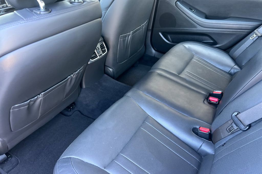 Used 2018 Genesis G80 3.8 RWD image 14