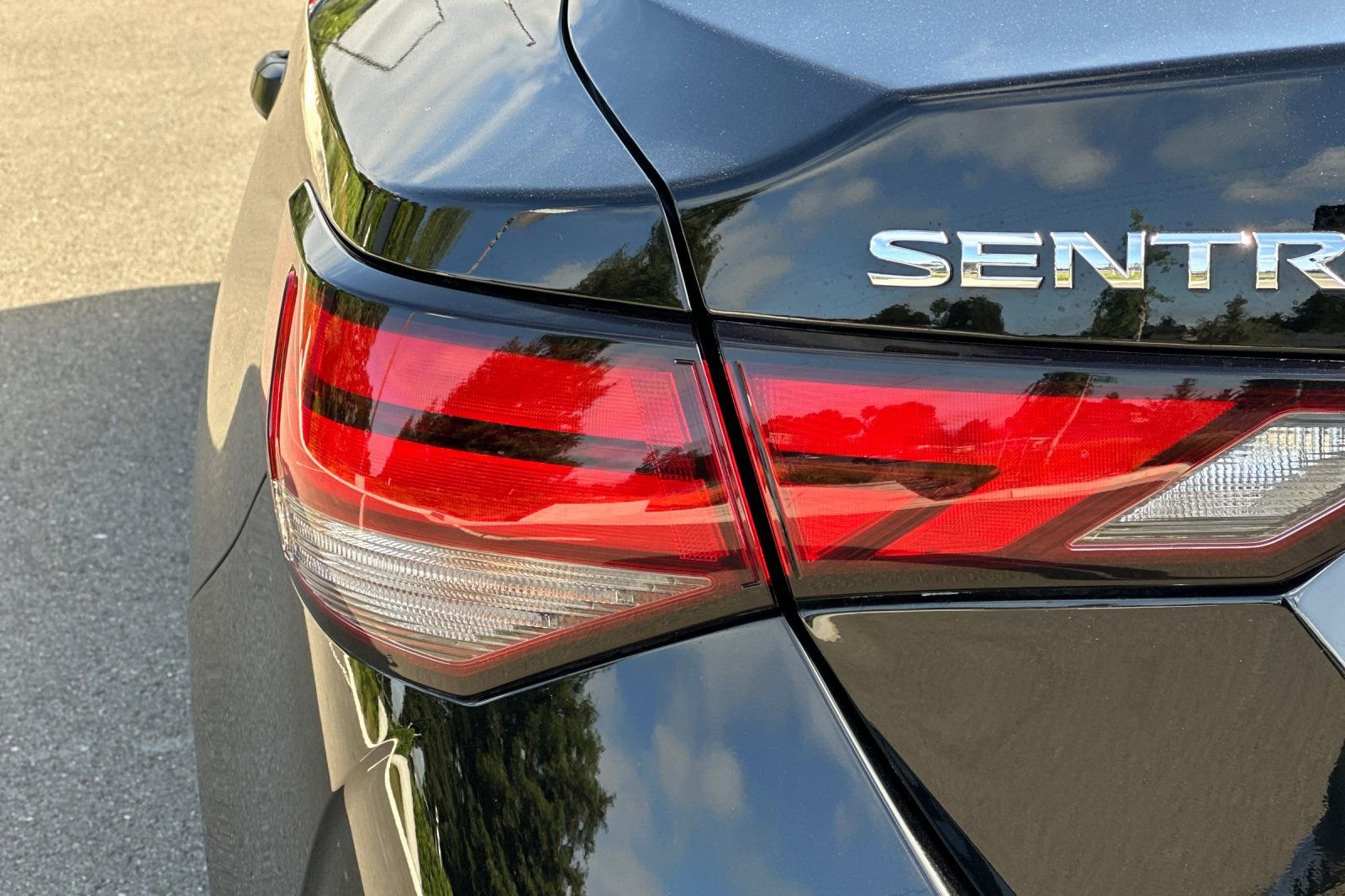 Certified 2025 Nissan Sentra S FWD image 47