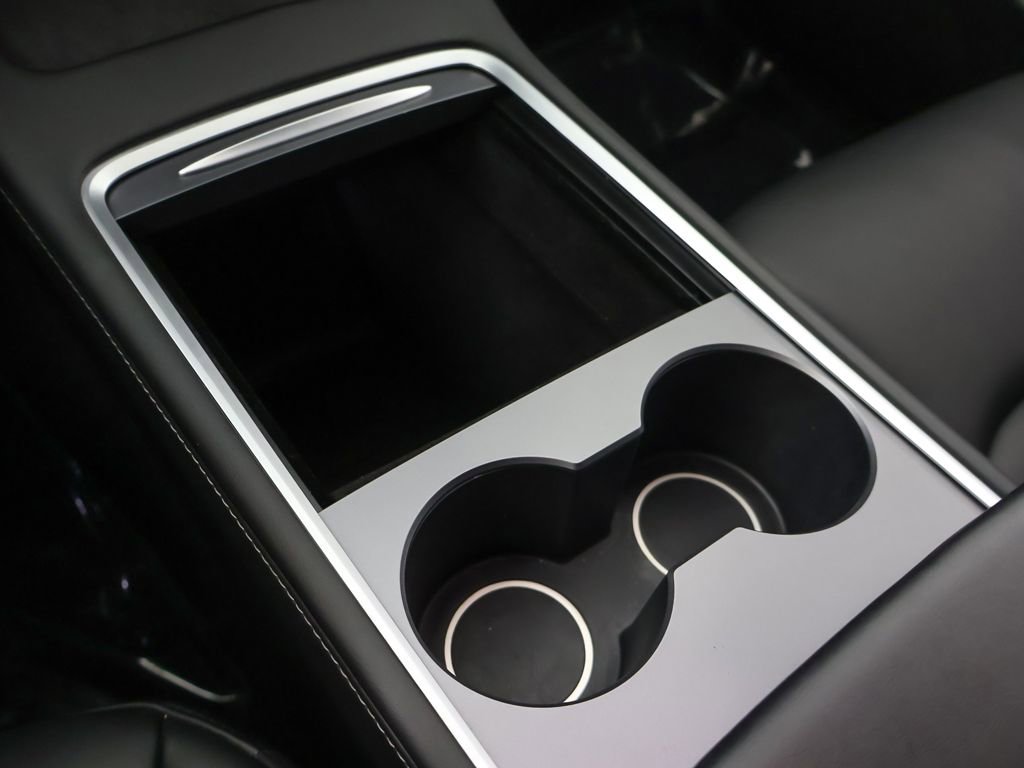 Used 2023 Tesla Model Y Long Range image 55