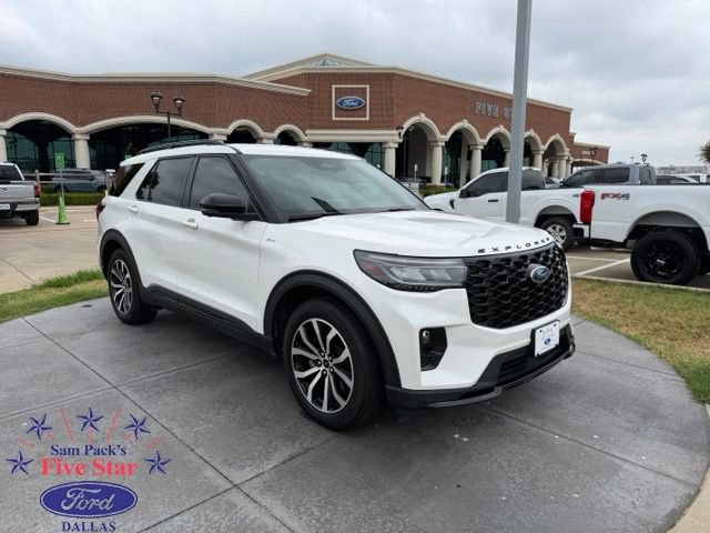 Certified 2025 Ford Explorer ST-Line w/ Premium Package RWD image 1