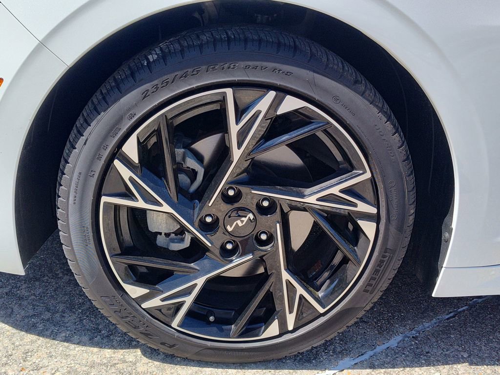 Used 2025 Kia K5 GT-Line w/ GT-Line Premium Package image 16