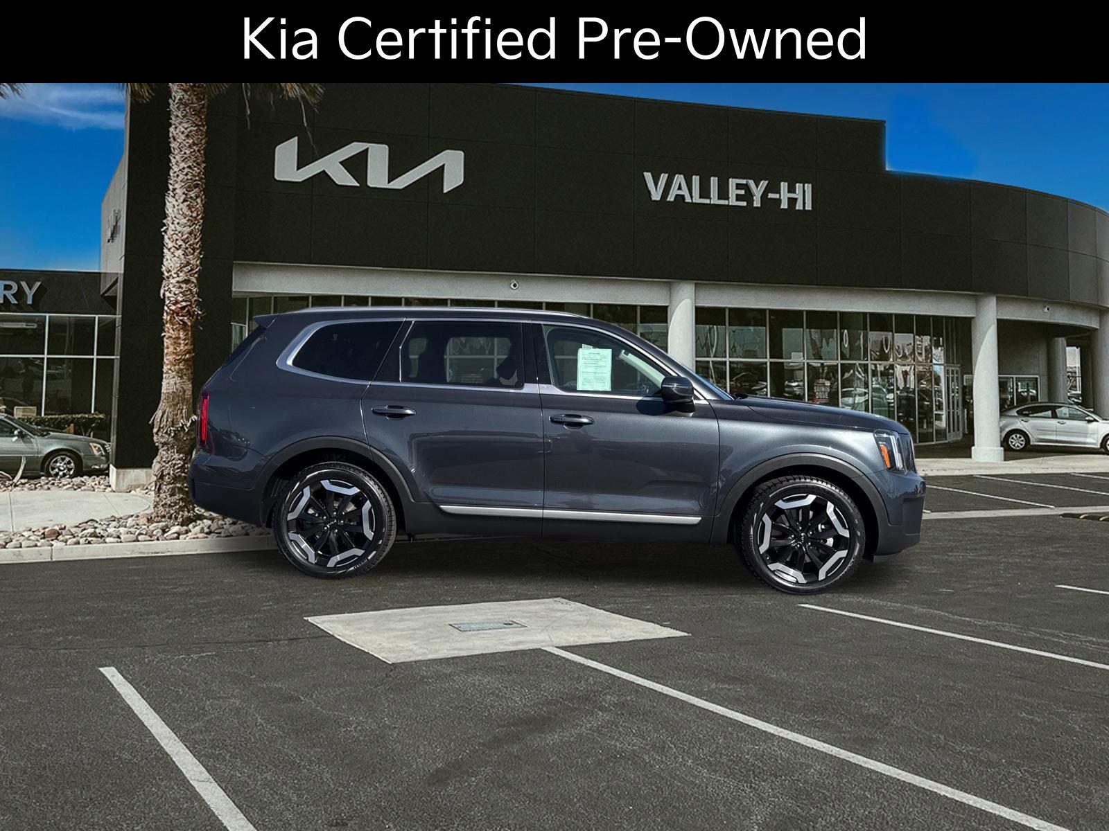 Certified 2023 Kia Telluride S image 5