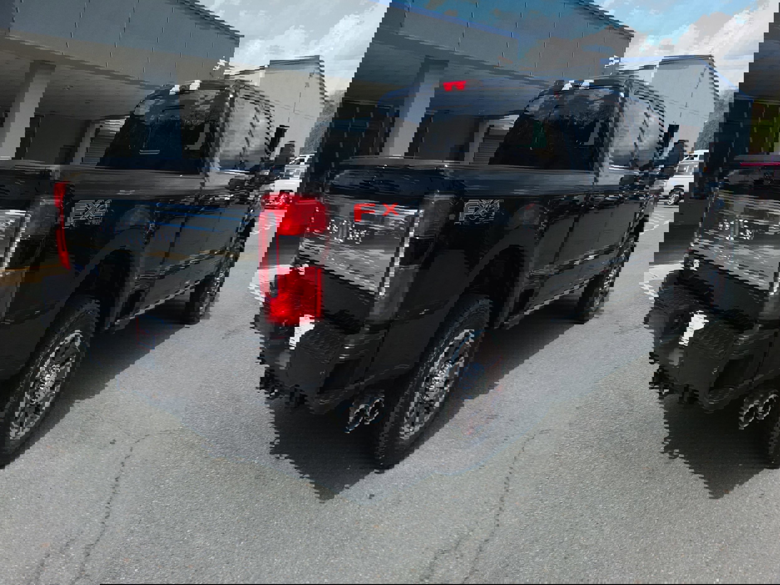 Used 2025 Ford F250 King Ranch image 3