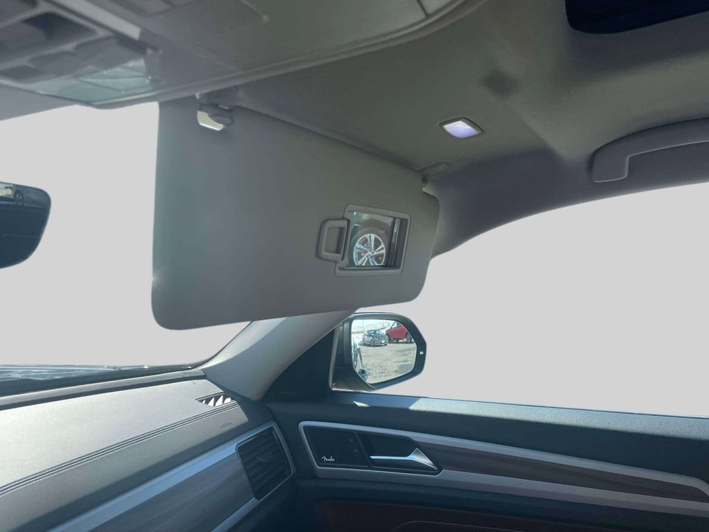 Used 2021 Volkswagen Atlas SEL Premium w/ MDO Package (Bench Seat) image 34