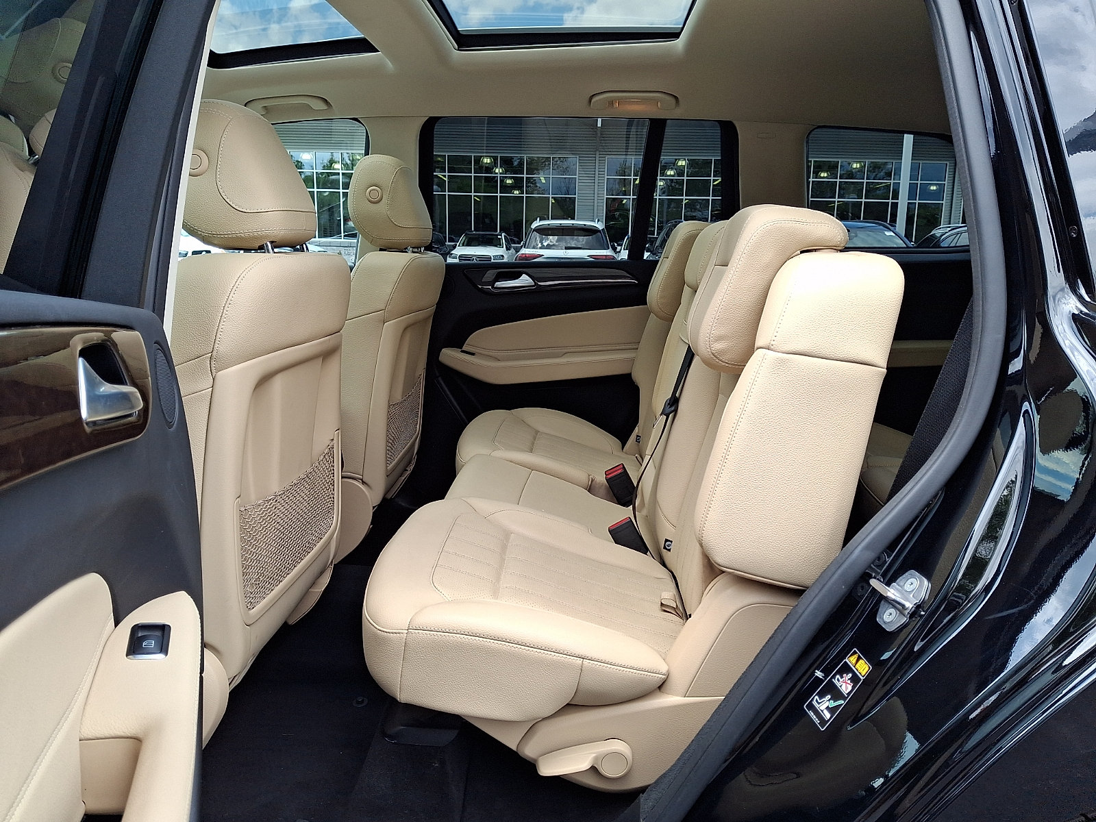 Used 2019 Mercedes-Benz GLS 450 4MATIC image 11