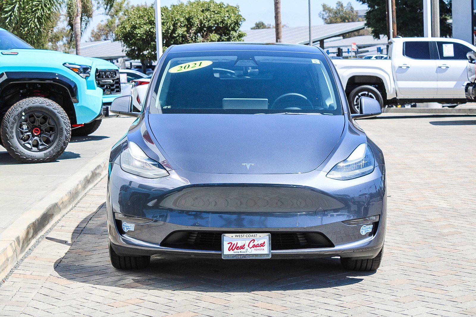Used 2021 Tesla Model Y Long Range AWD/4WD image 2
