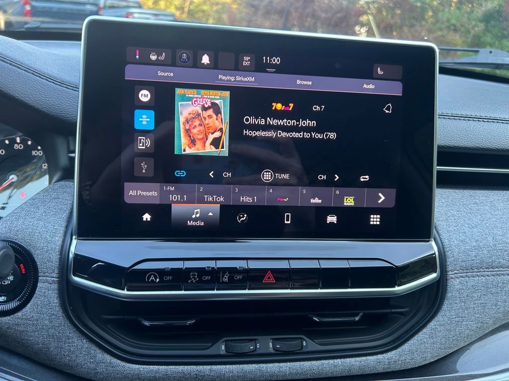 Used 2022 Jeep Compass Latitude image 23