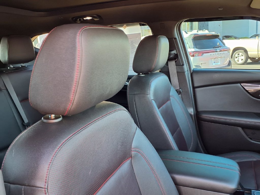 Used 2023 Chevrolet Blazer RS w/ Enhanced Convenience Package FWD image 19