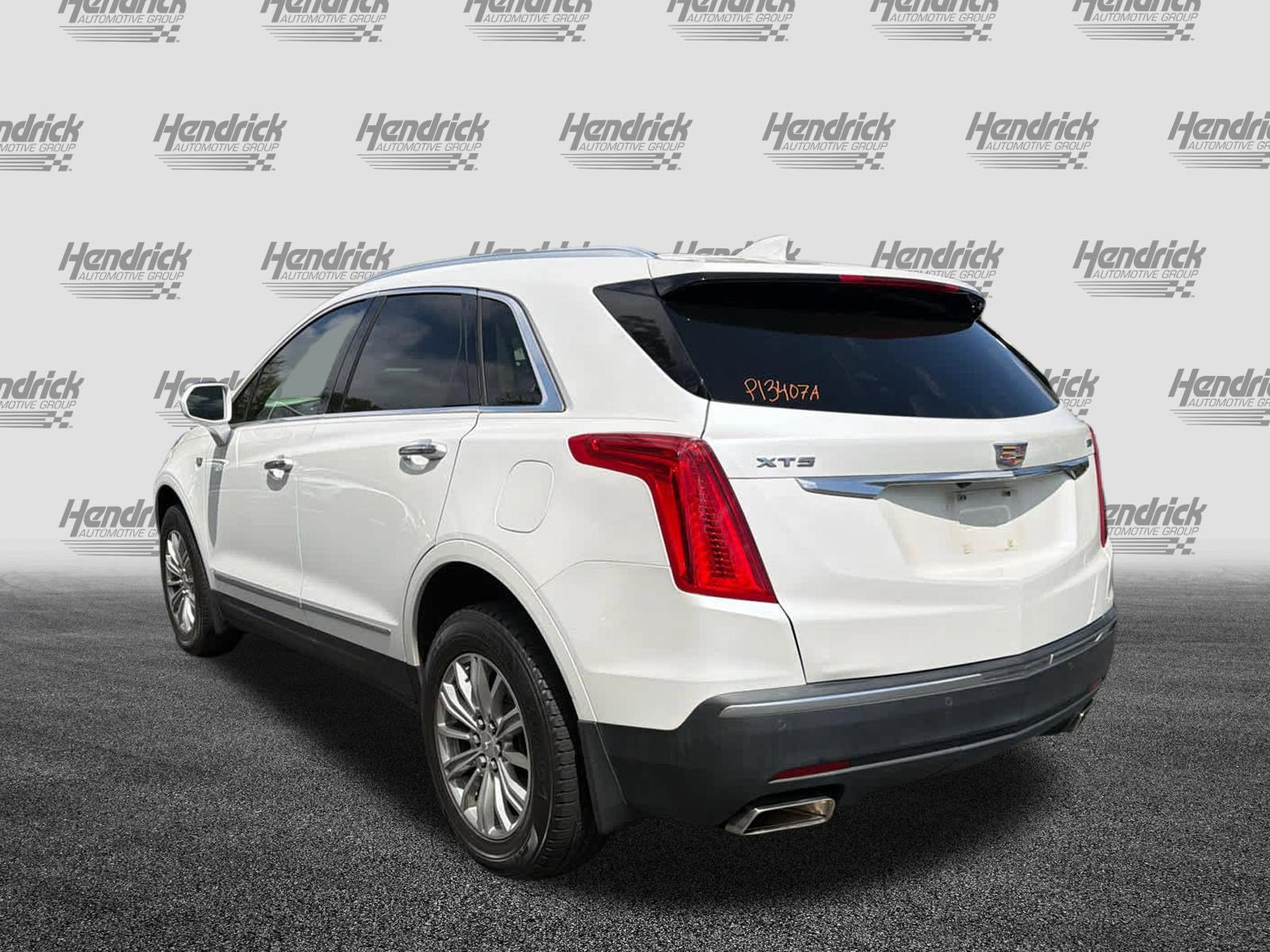 Used 2018 Cadillac XT5 Luxury w/ Driver Awareness Package image 11