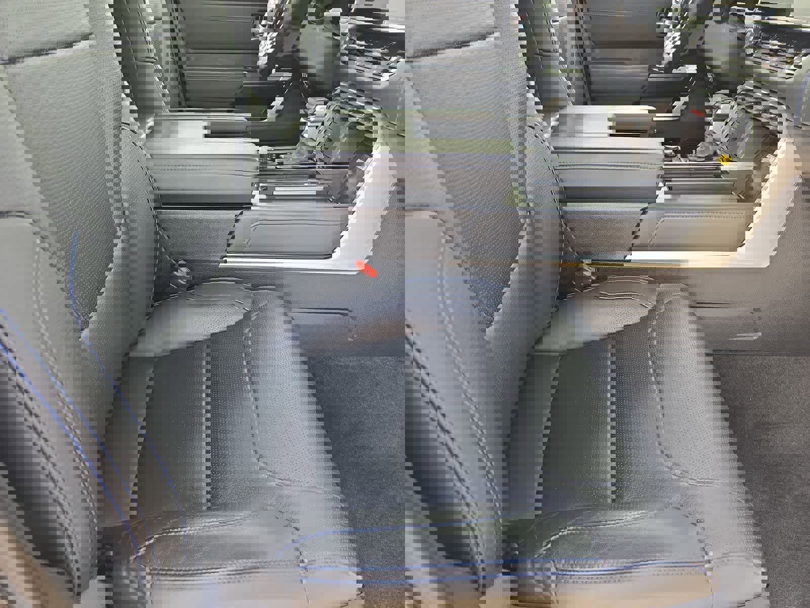 Used 2023 Toyota Tundra Platinum w/ Advanced Package image 22