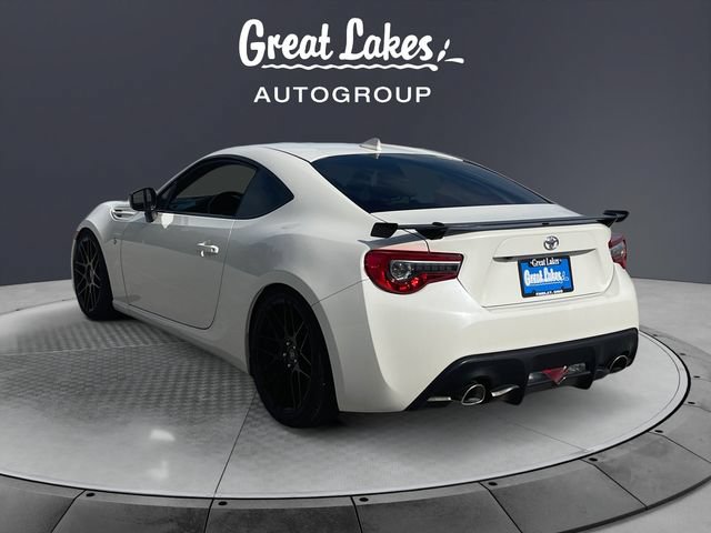Used 2018 Toyota 86 RWD image 3