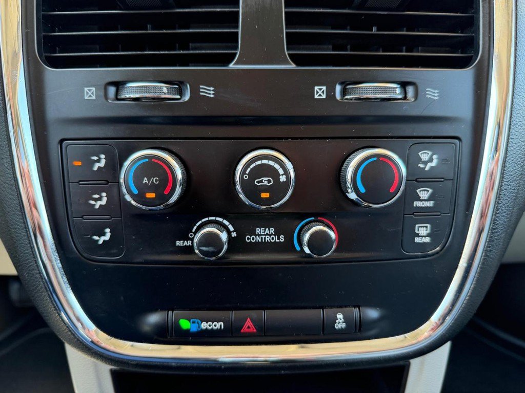 Used 2014 Dodge Grand Caravan SE w/ Quick Order Package 29E SE FWD image 37