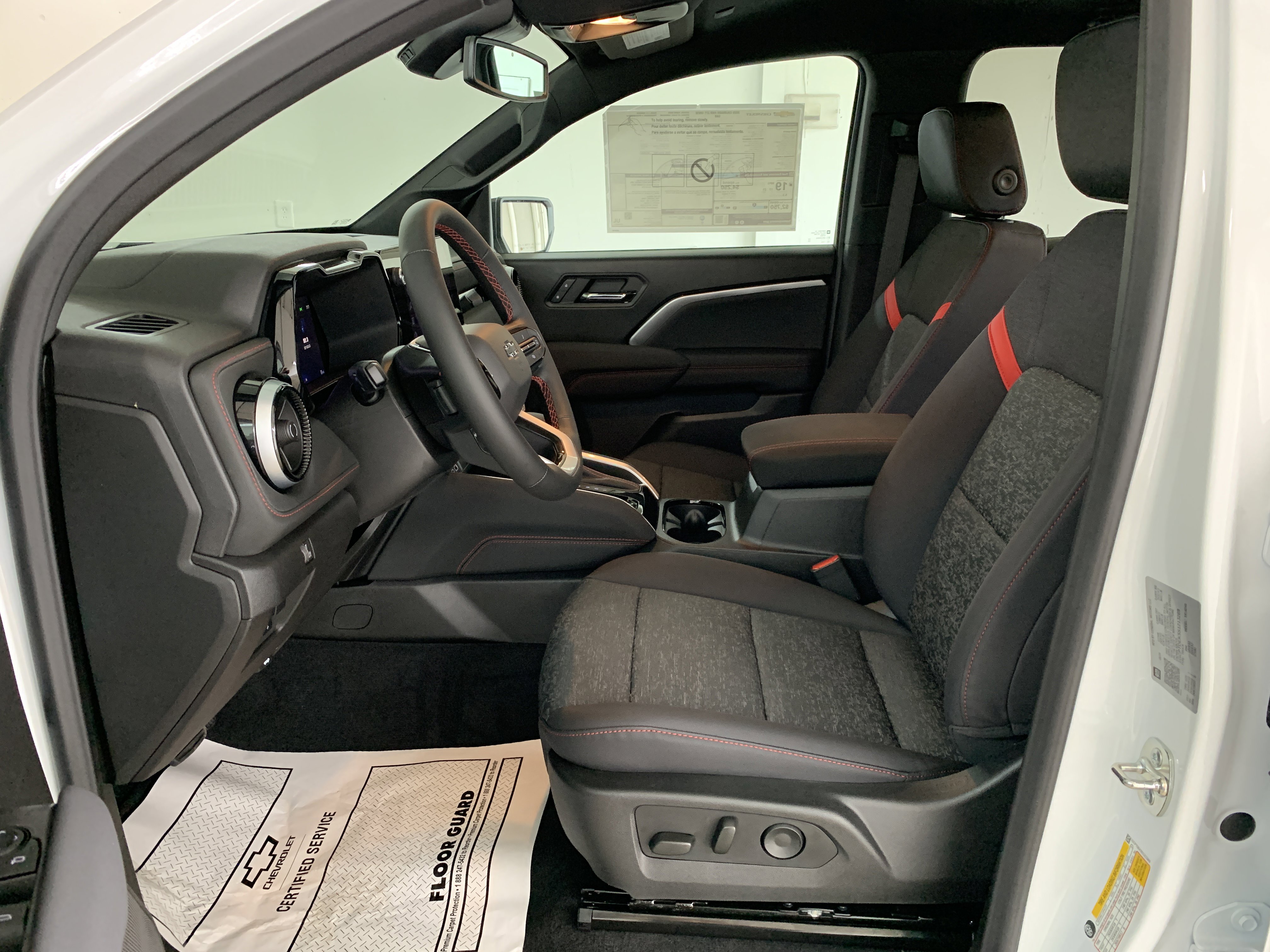 New 2025 Chevrolet Colorado Z71 w/ Technology Package image 14