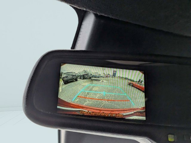 Used 2018 Toyota C-HR XLE FWD image 19