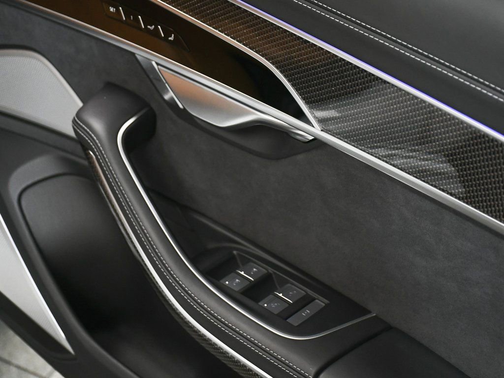 Used 2022 Audi S8 w/ S8 Comfort Plus Package AWD/4WD image 20