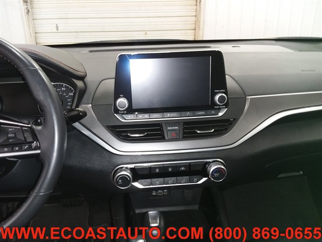 Used 2023 Nissan Altima 2.5 SR FWD image 11