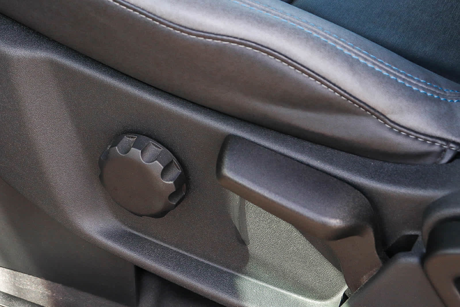 Used 2022 Ford Bronco Black Diamond image 29