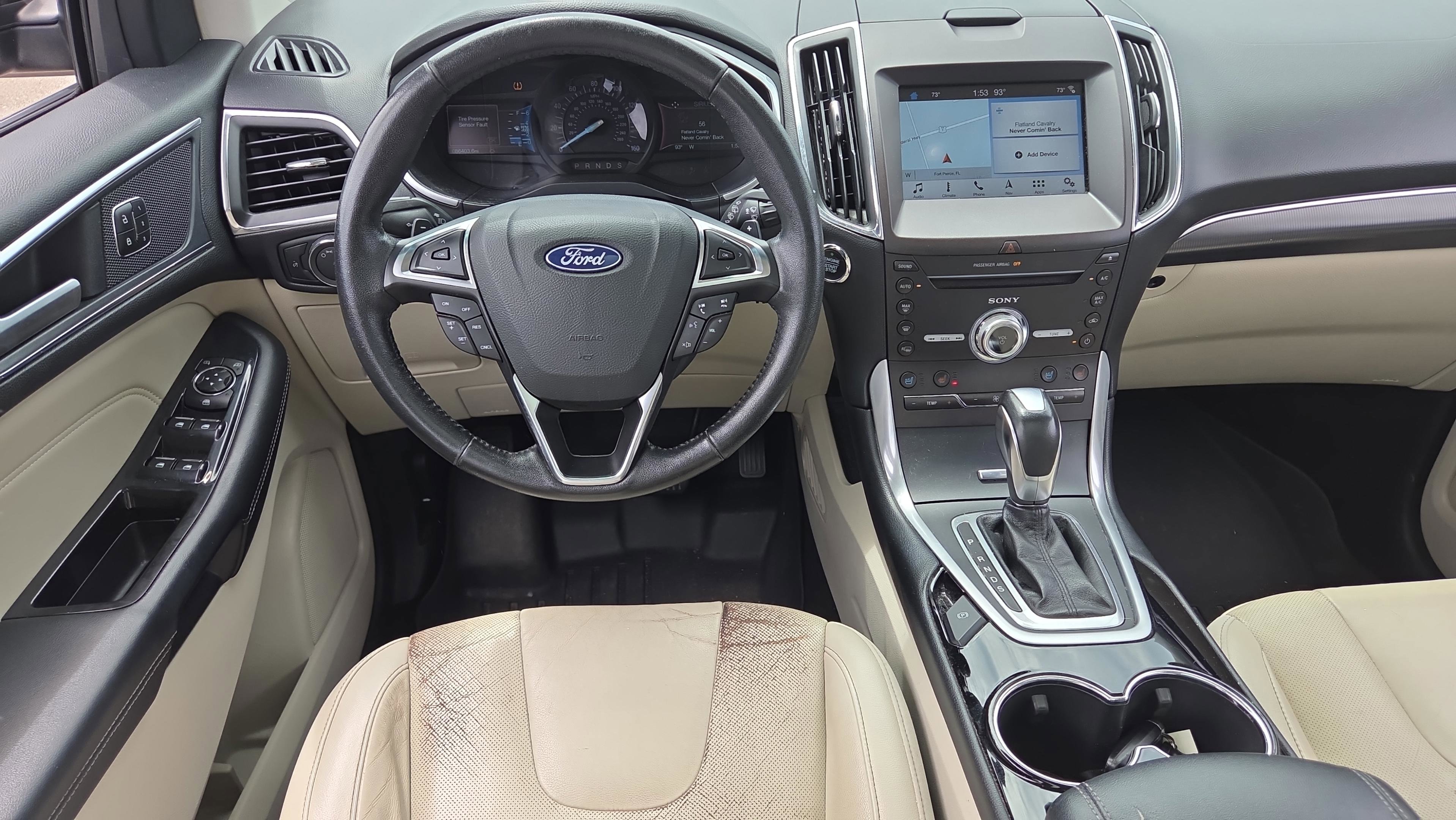 Used 2018 Ford Edge Titanium w/ Equipment Group 301A FWD image 12