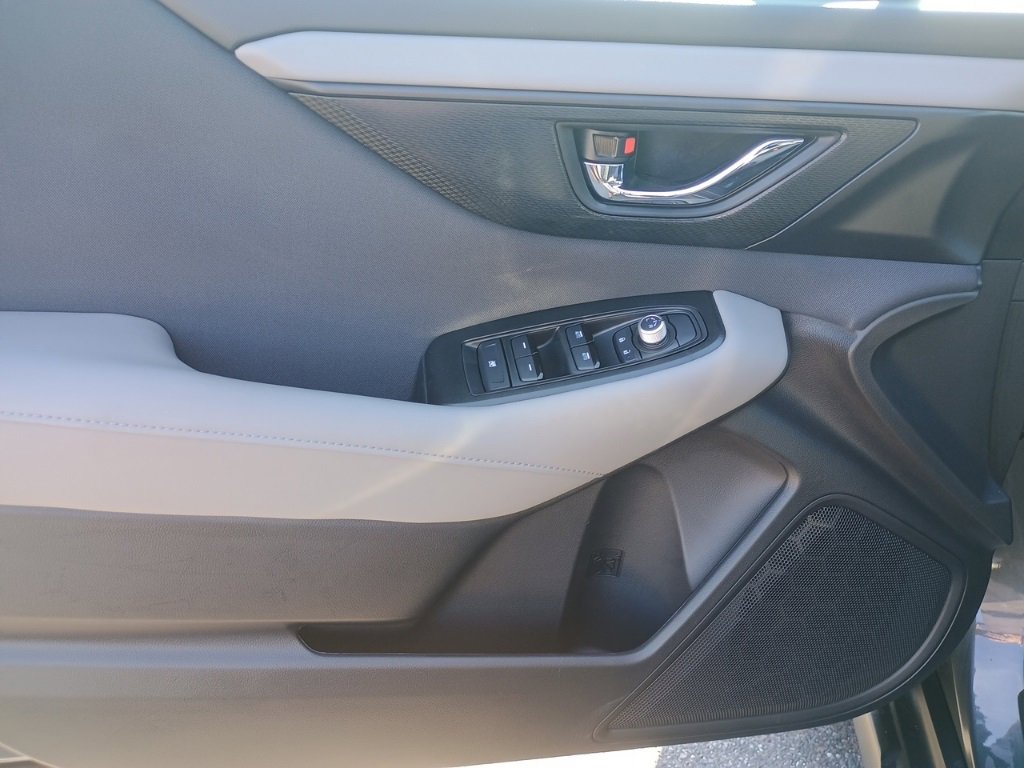 Certified 2025 Subaru Outback Premium image 10