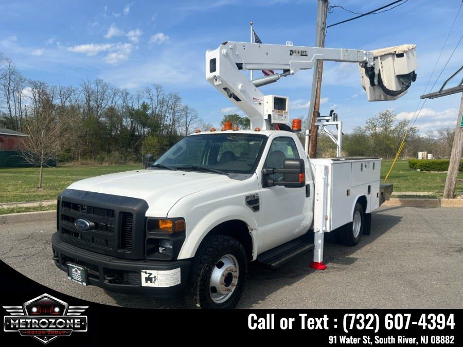 Used 2009 Ford F350 XL RWD image 1