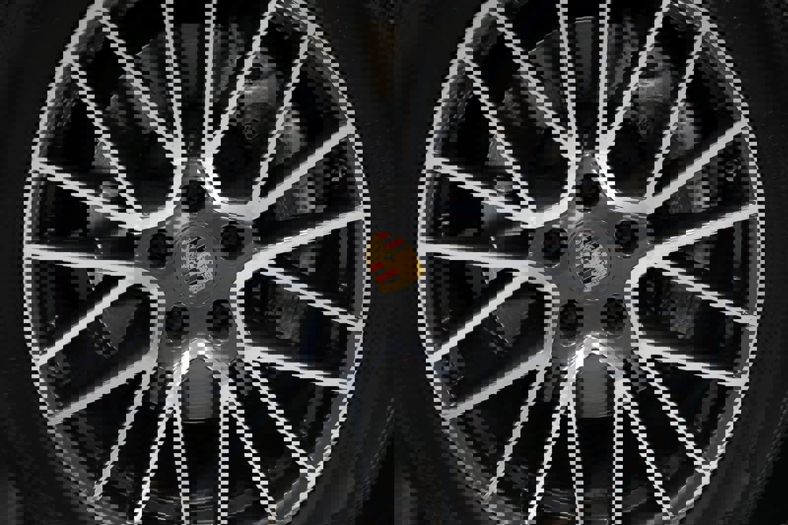 Certified 2023 Porsche Cayenne Platinum Edition image 11