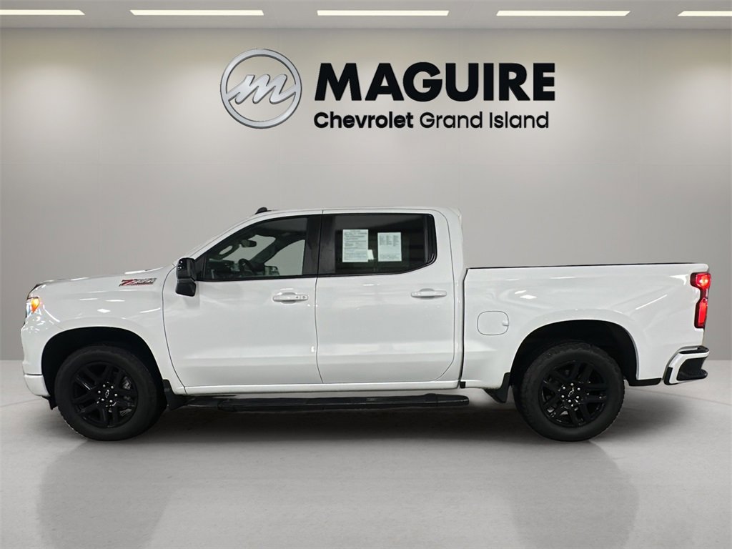 Used 2023 Chevrolet Silverado 1500 RST w/ Z71 Off-Road Package image 3