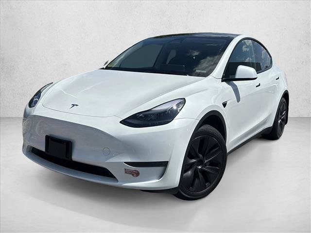 Used 2025 Tesla Model Y Long Range RWD image 15