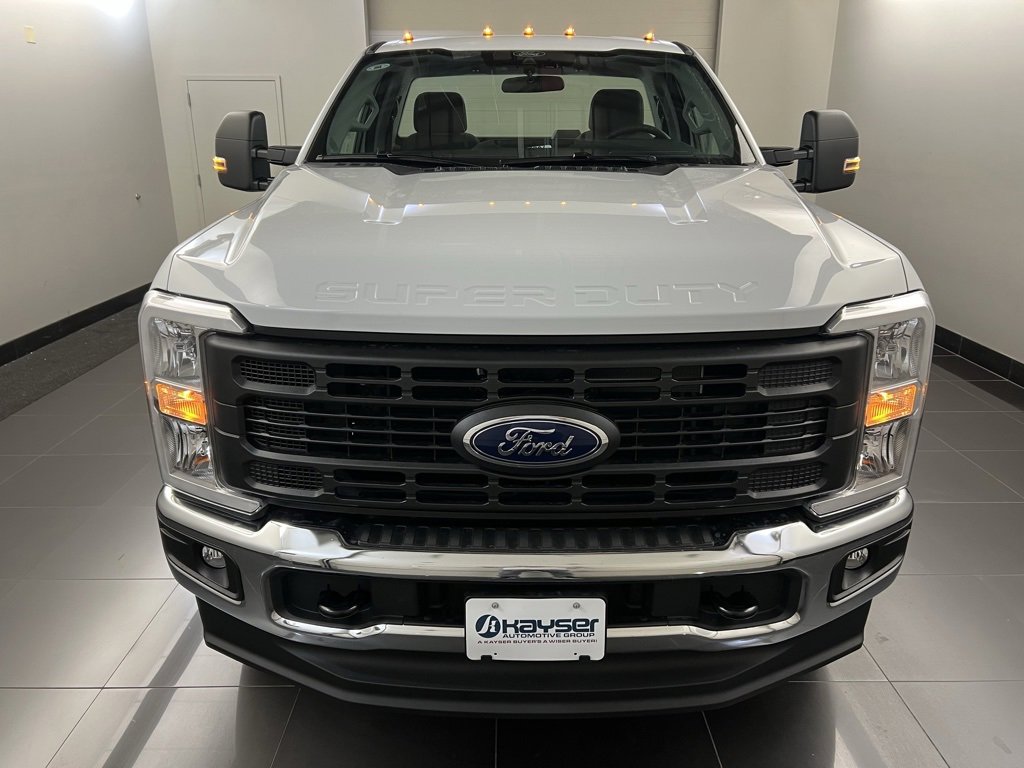 New 2026 Ford F250 XL w/ XL Chrome Package image 2