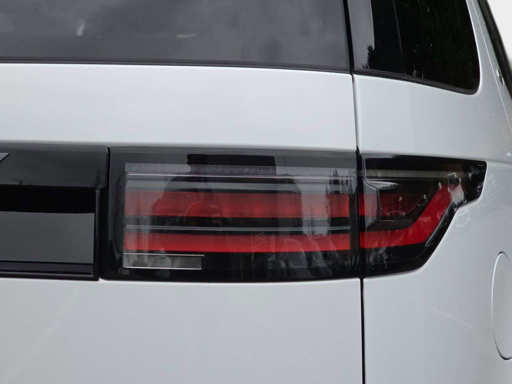 New 2026 Land Rover Discovery Dynamic SE AWD/4WD image 36