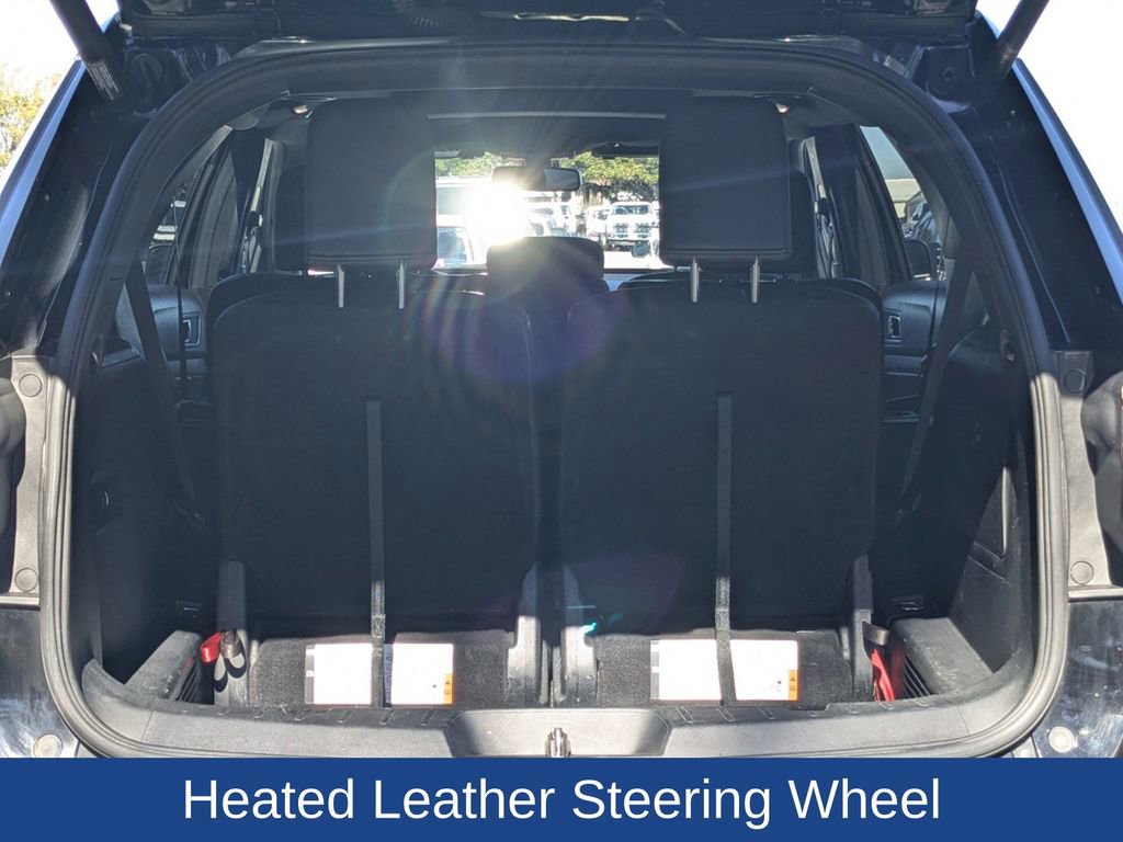 Used 2018 Ford Explorer XLT w/ Equipment Group 202A image 14