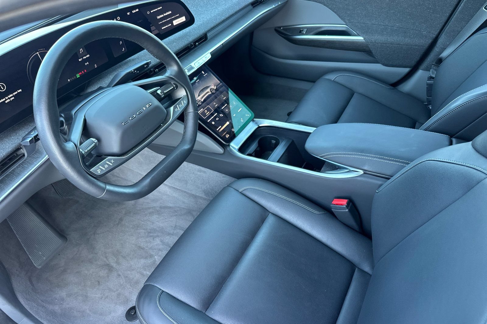 Used 2025 Lucid Air Pure RWD image 10