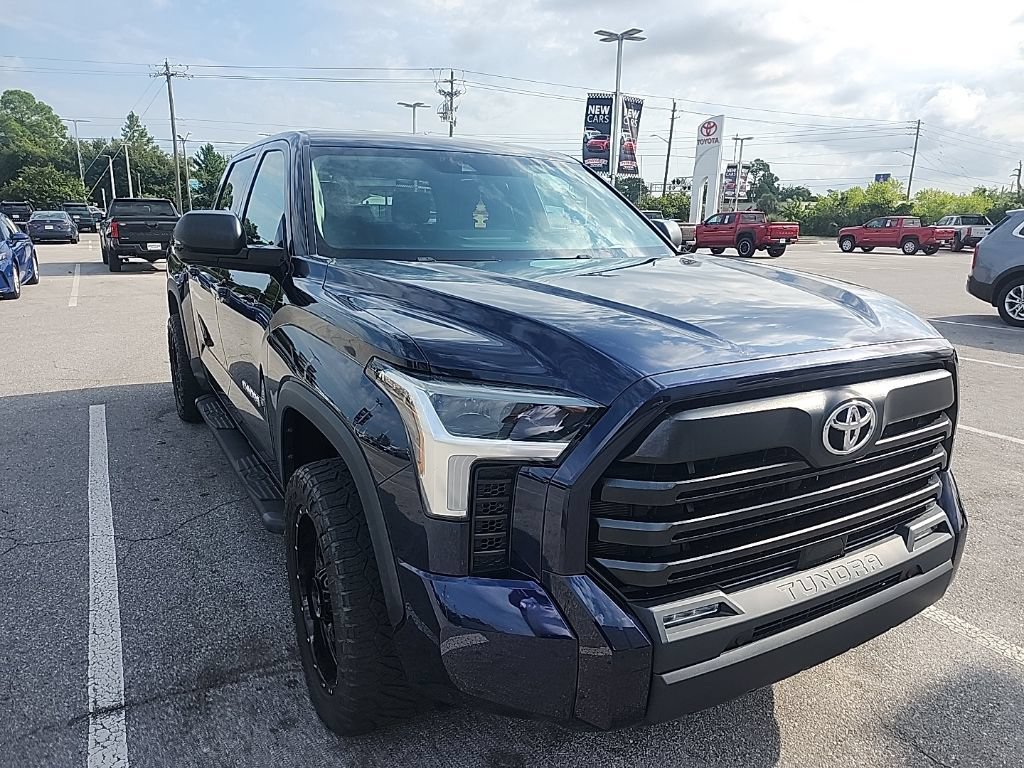 Used 2022 Toyota Tundra SR5 w/ SR5 Premium Package AWD/4WD image 23
