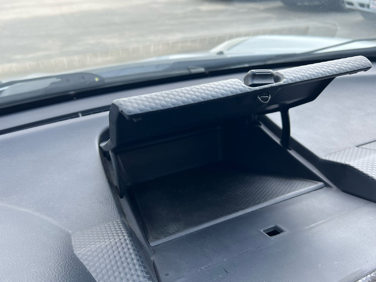 Used 2002 Toyota MR2 image 47