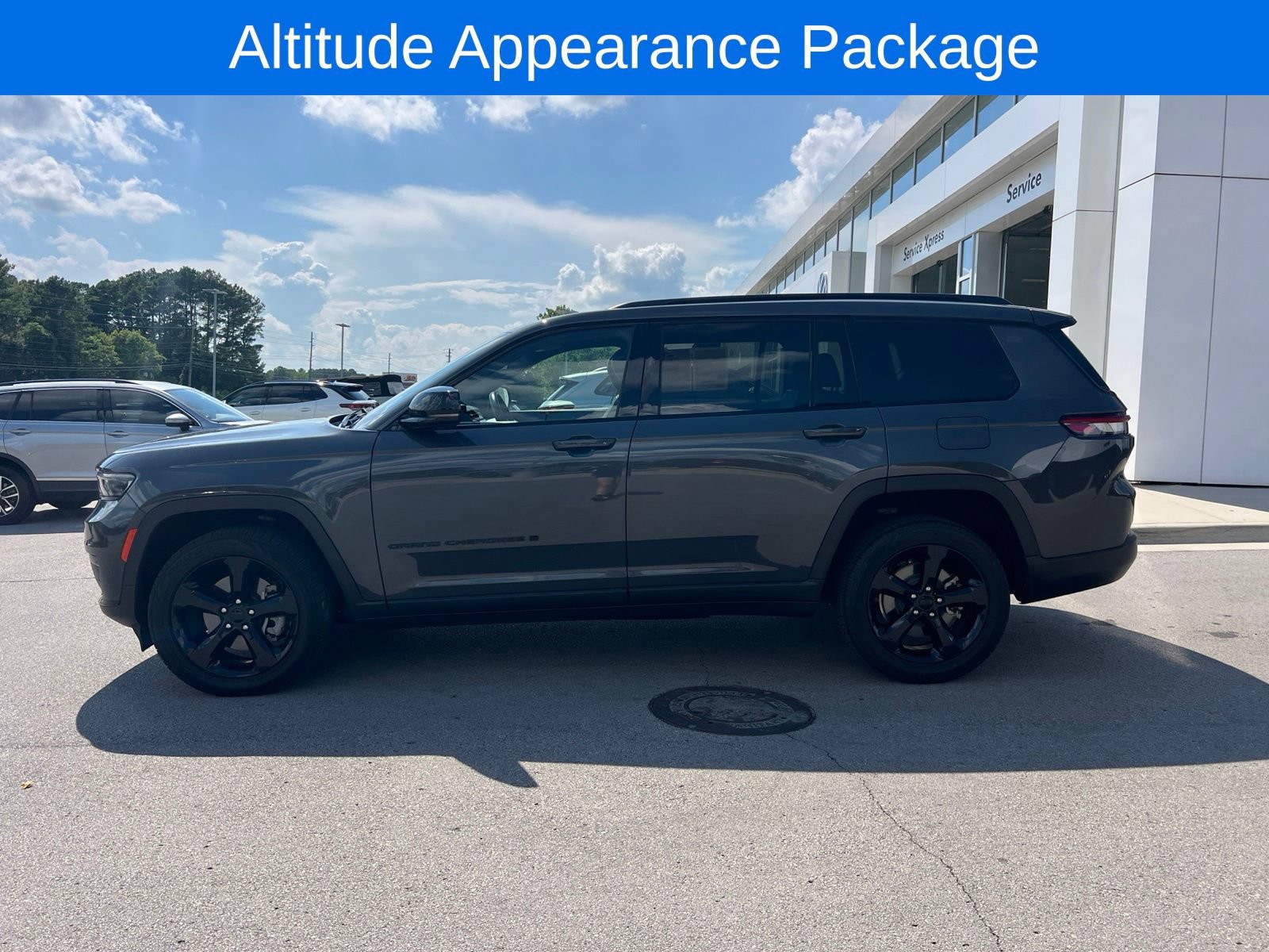 Used 2021 Jeep Grand Cherokee L Laredo RWD image 4