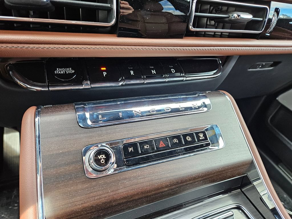 New 2026 Lincoln Aviator Reserve AWD/4WD image 26