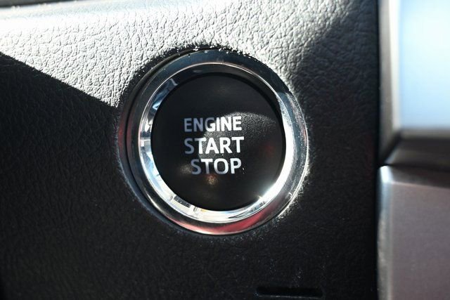 Used 2020 Toyota 4Runner Limited image 32