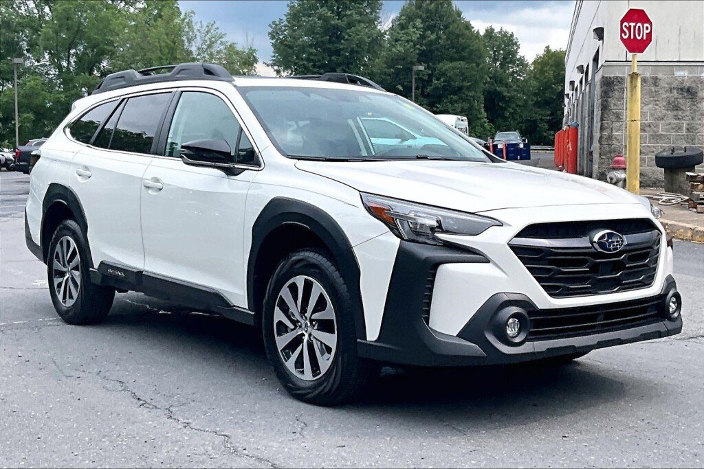 Used 2024 Subaru Outback Premium w/ Popular Package #1 AWD/4WD image 19