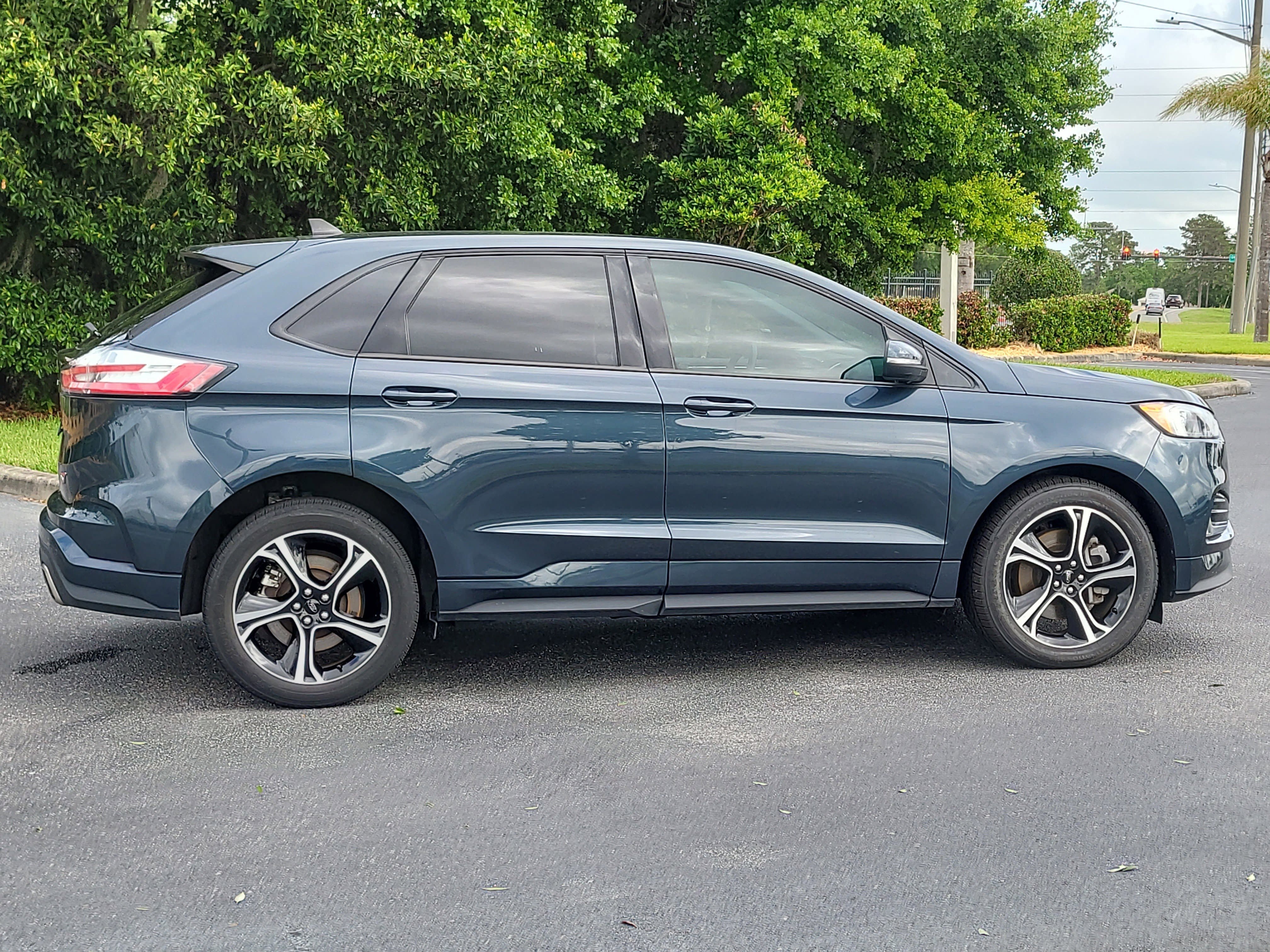 Used 2022 Ford Edge ST AWD/4WD image 8