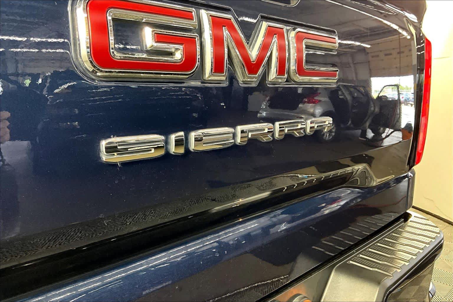 Used 2020 GMC Sierra 1500 Elevation w/ Elevation Value Package AWD/4WD image 27