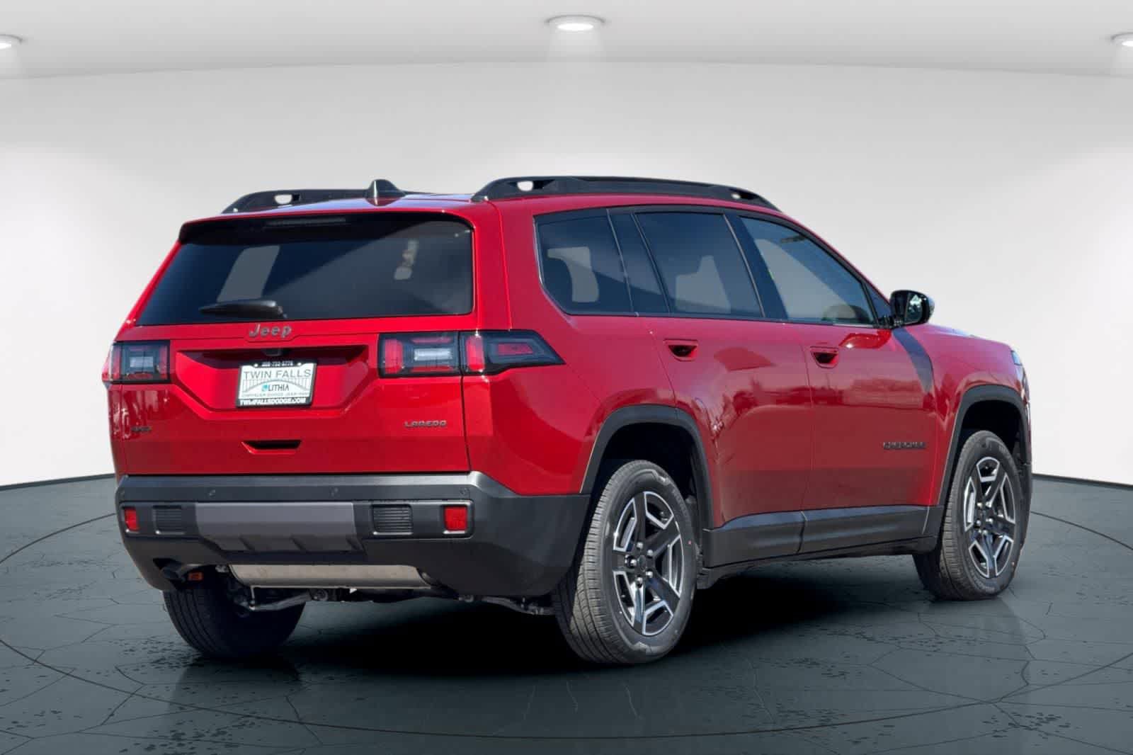 New 2026 Jeep Cherokee Laredo image 2