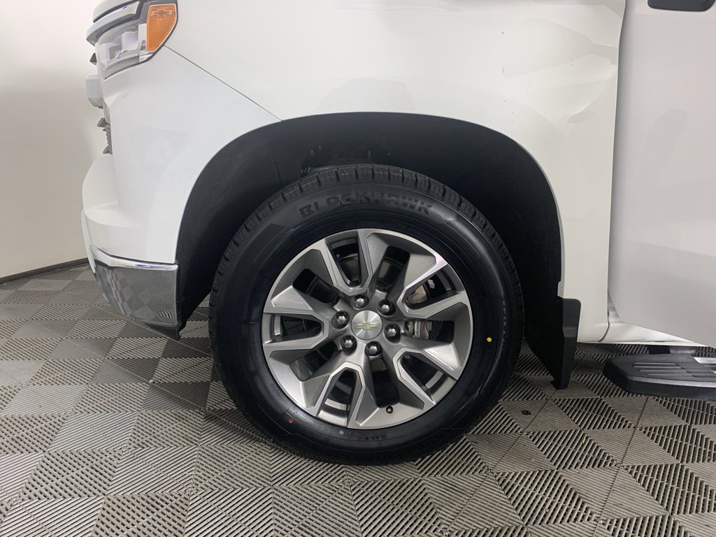 Used 2022 Chevrolet Silverado 1500 LT image 11