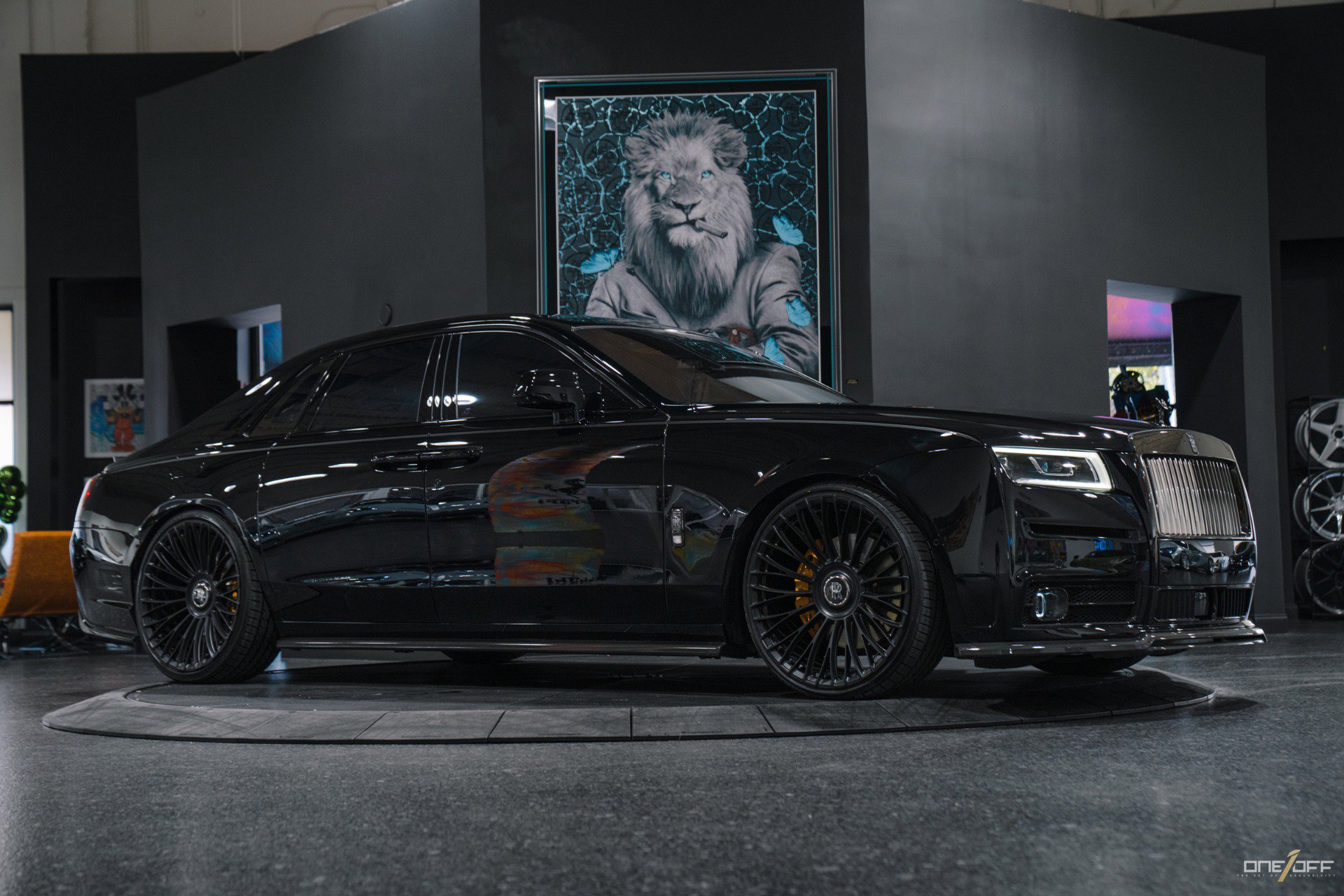 Used 2022 Rolls-Royce Ghost Black Badge image 9