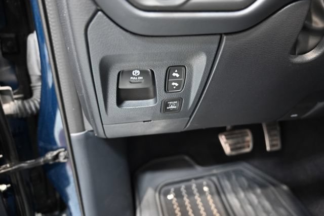 Used 2023 RAM 1500 Limited AWD/4WD image 32