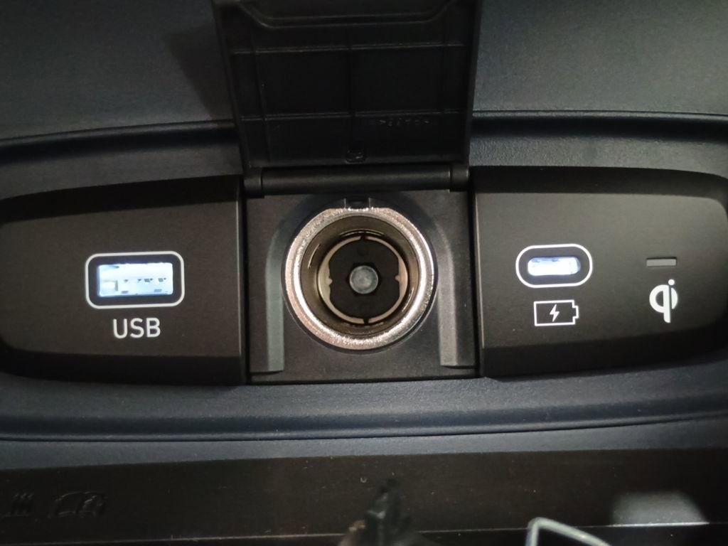 New 2026 Hyundai Venue SEL image 24