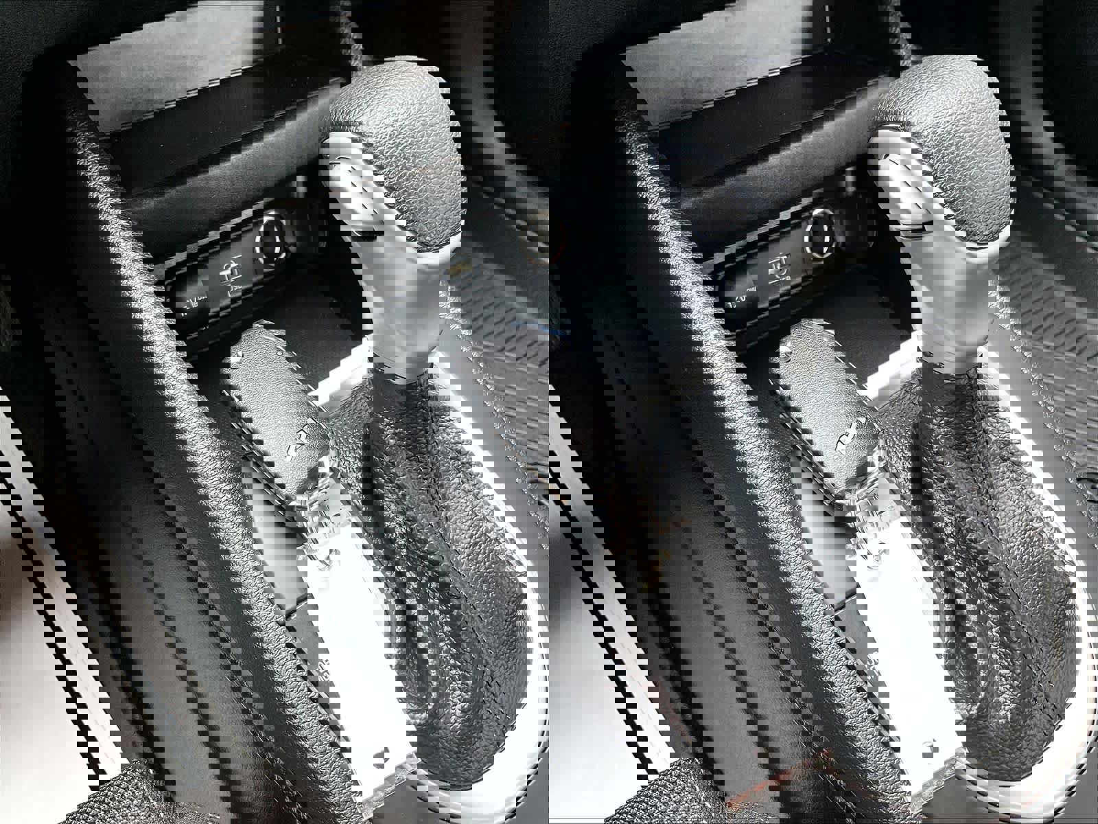 Used 2023 Kia Forte LXS image 29