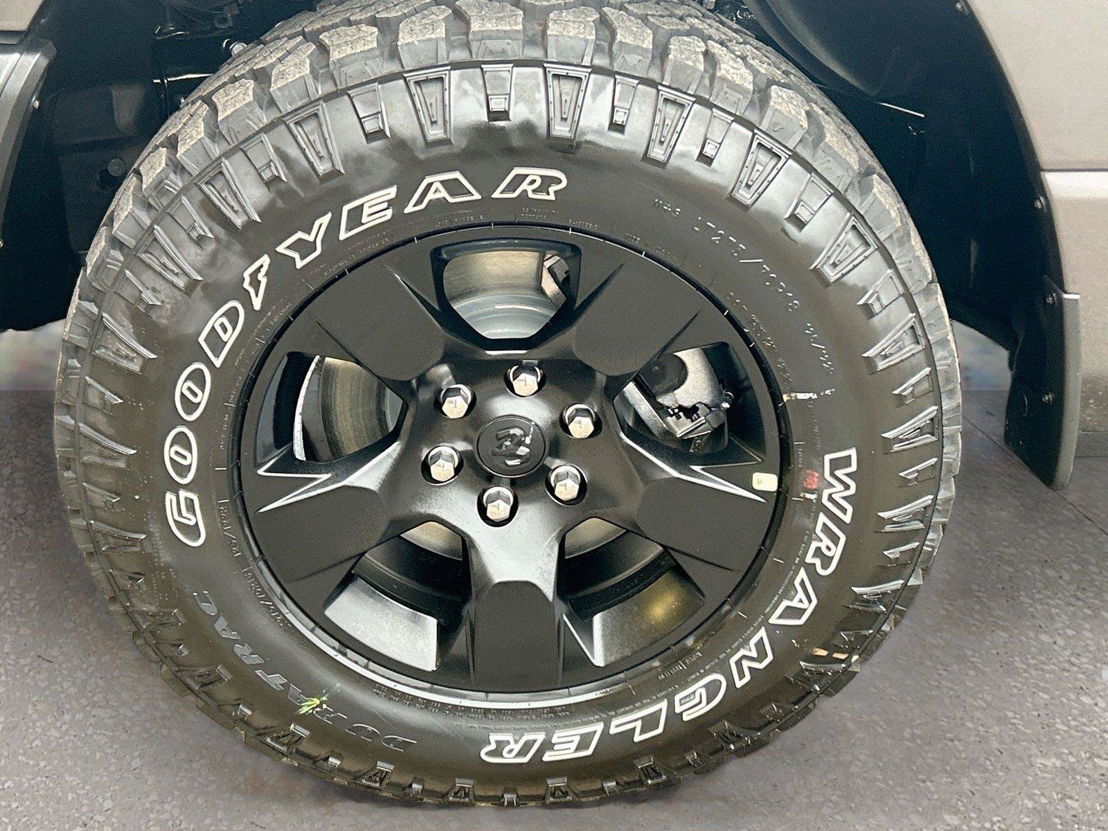 New 2026 RAM 1500 Warlock AWD/4WD image 39