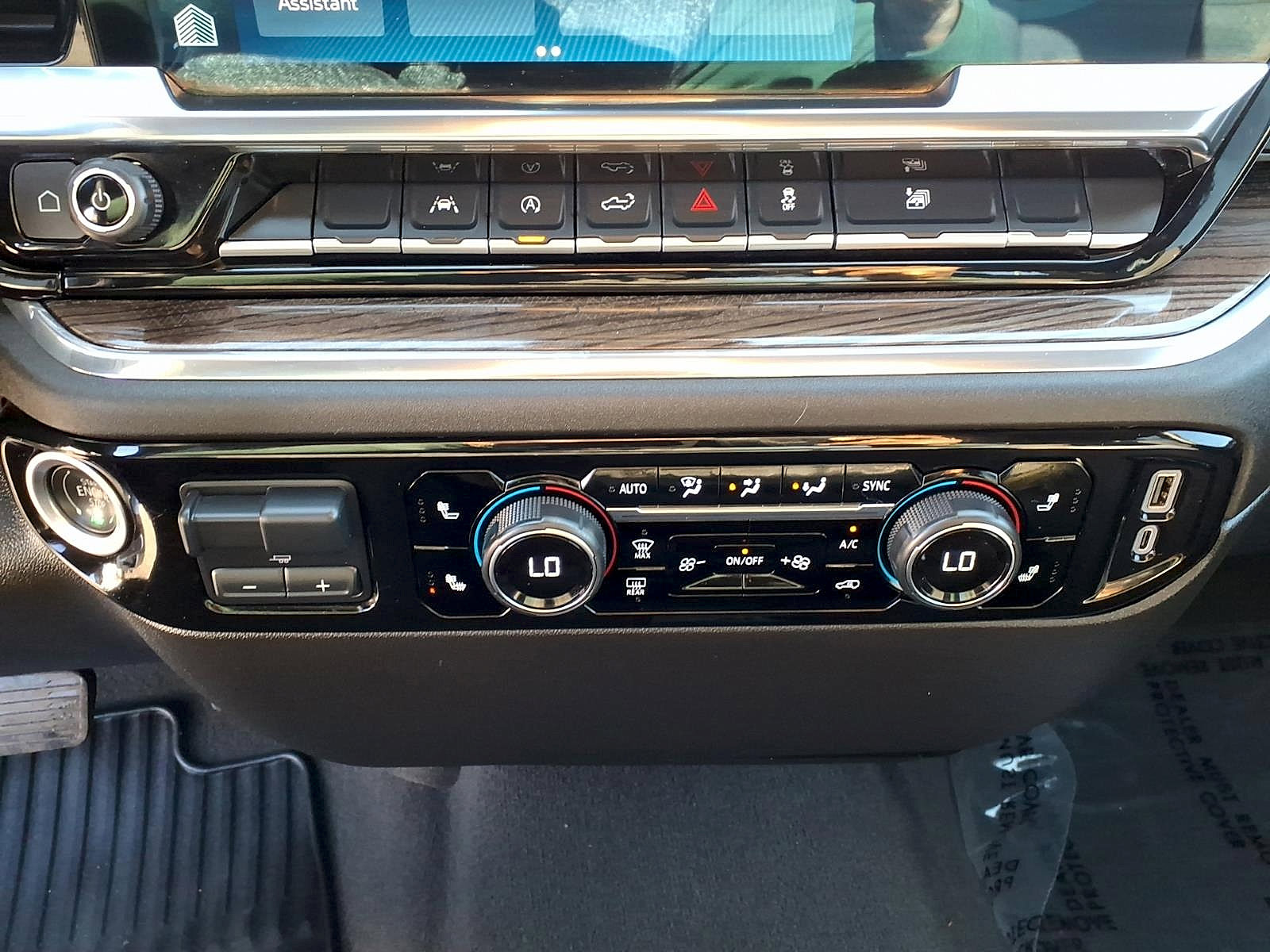 Certified 2025 Chevrolet Silverado 1500 LT image 13